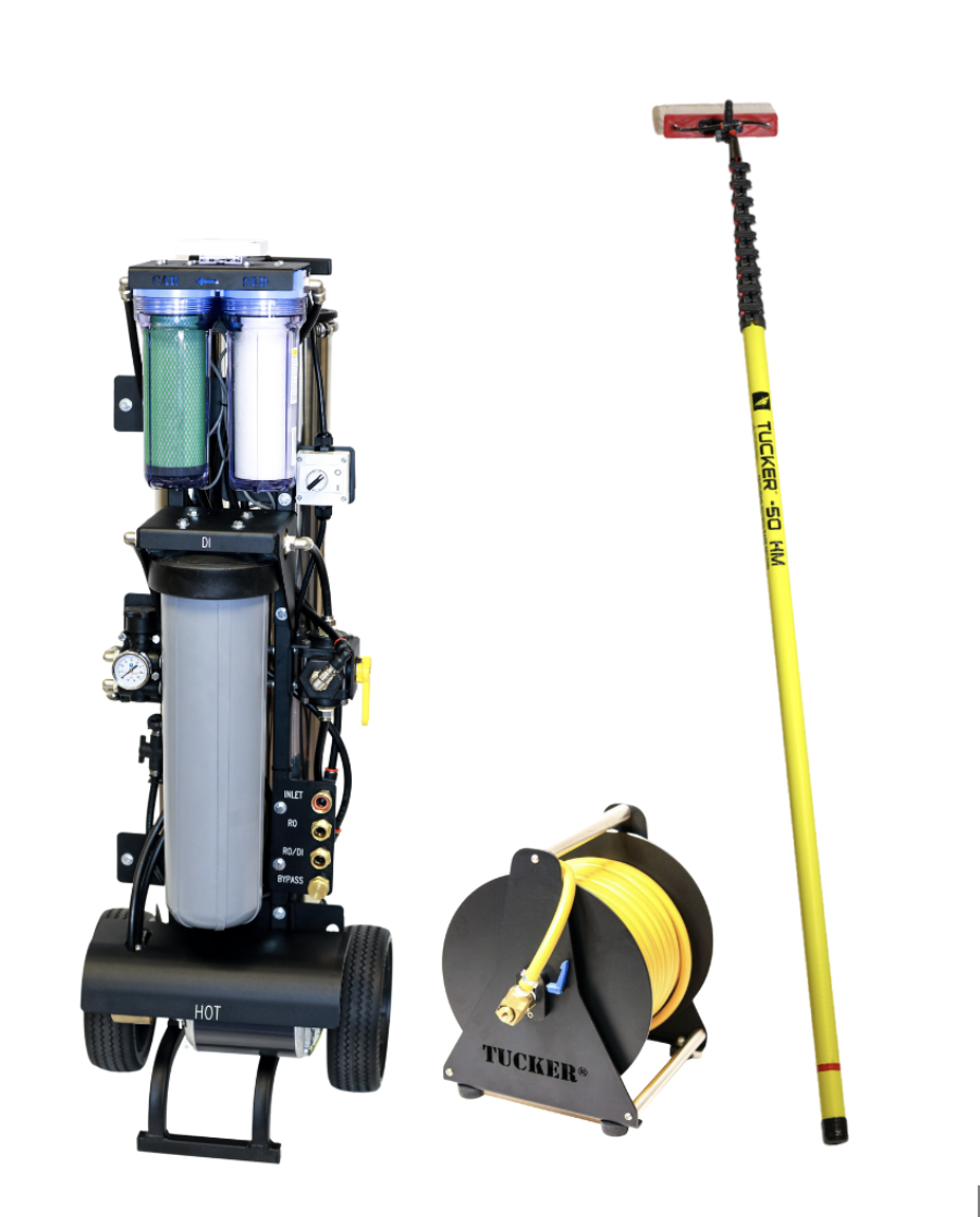 Tucker pure-water RO/DI system with hose reel and carbon-fiber pole